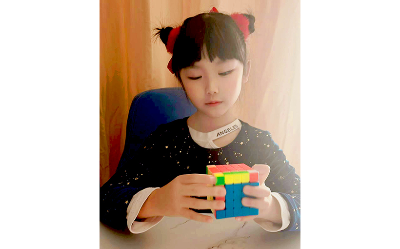 最小年龄连续还原四阶和五阶魔方(图2）