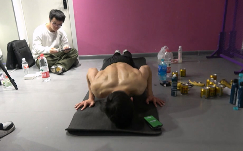 8小时内完成最多俯卧撑（男性）(图2）