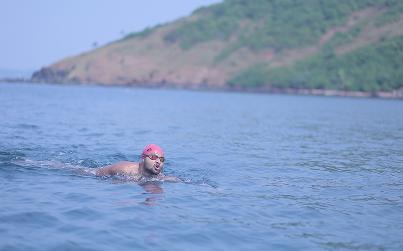 最快时间游泳由果阿邦阿什韦姆海滩至安朱纳海滩(图2）