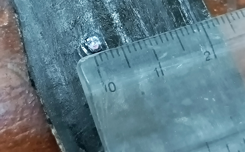 世界最小绘制于糖粒上的罗摩神肖像(图2）