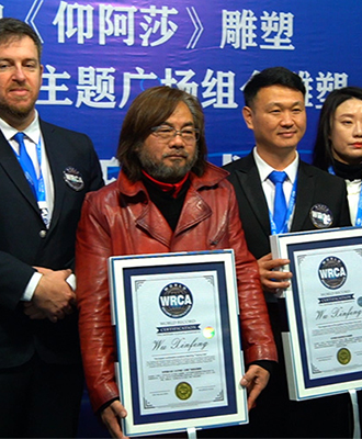 世界最大的仰阿莎女神雕塑