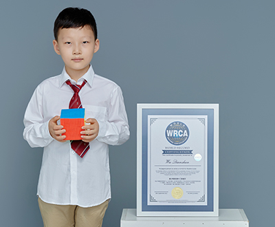 最小年龄还原十二阶魔方