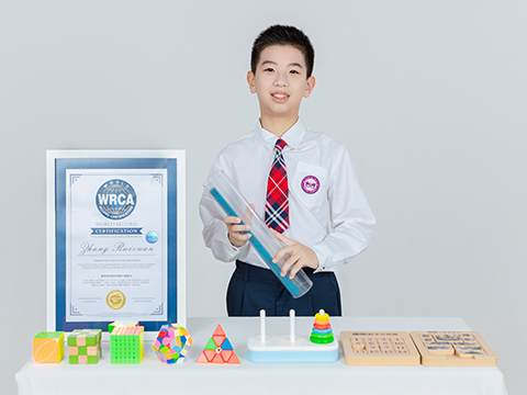 最快时间单列堆叠20颗骰子