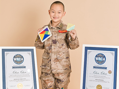 最快时间用三副七巧板组成三个正方形