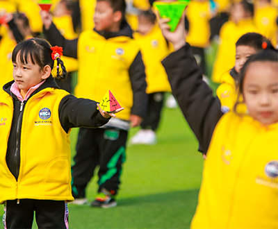 最多人同时还原二重奏魔方