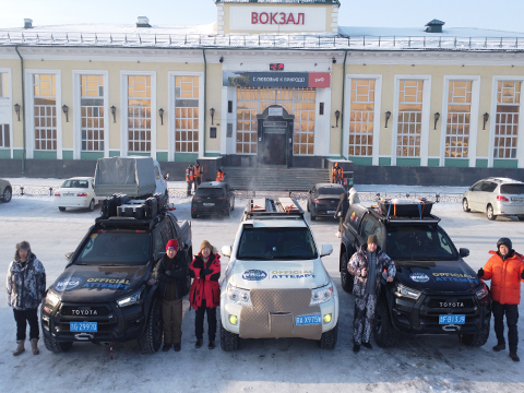 最快时间驾车穿越俄罗斯贝阿公路泰舍特至腾达段（团队）