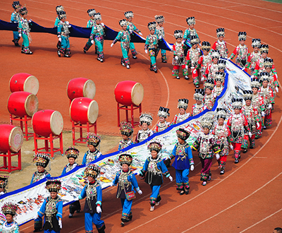 世界最长的苗绣